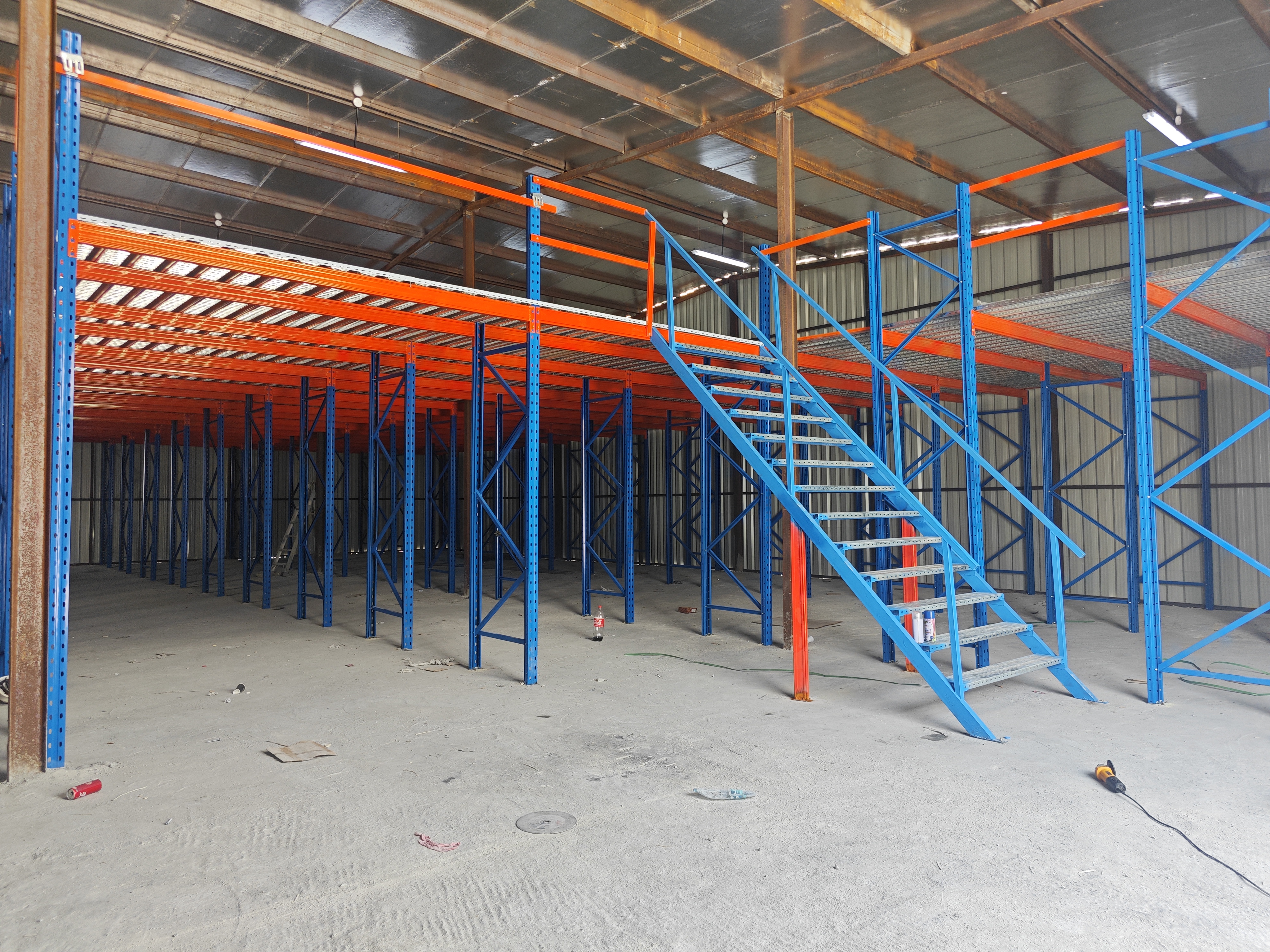 industrial-mezzanine-floor-platform-saudi-arabia 8.how-to-double-warehouse-capacity-mezzanine-floor-gxm