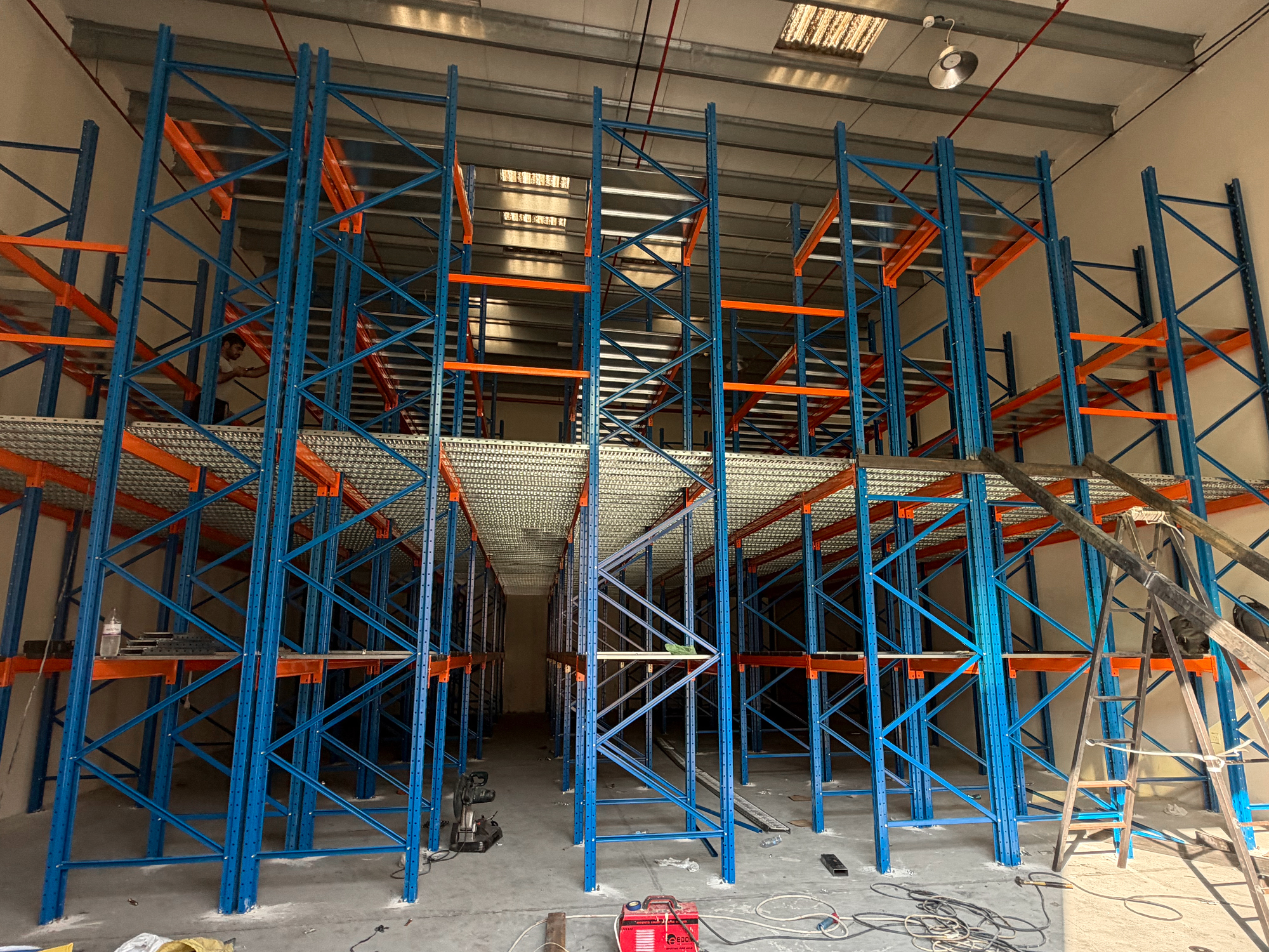 1.heavy-duty-racking-mezzanine-platform-ajman-uae