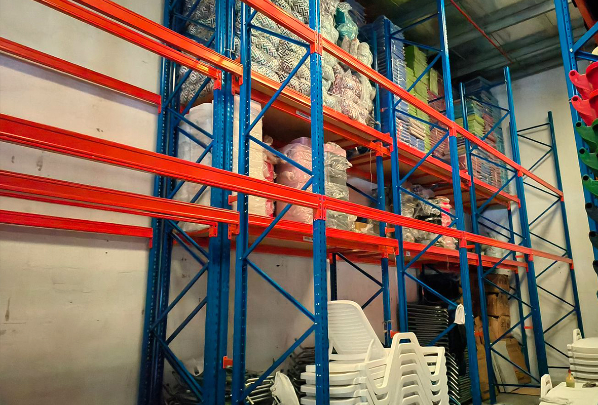 6m-high-pallet-racks-wide-aisle-forklift-storage-01