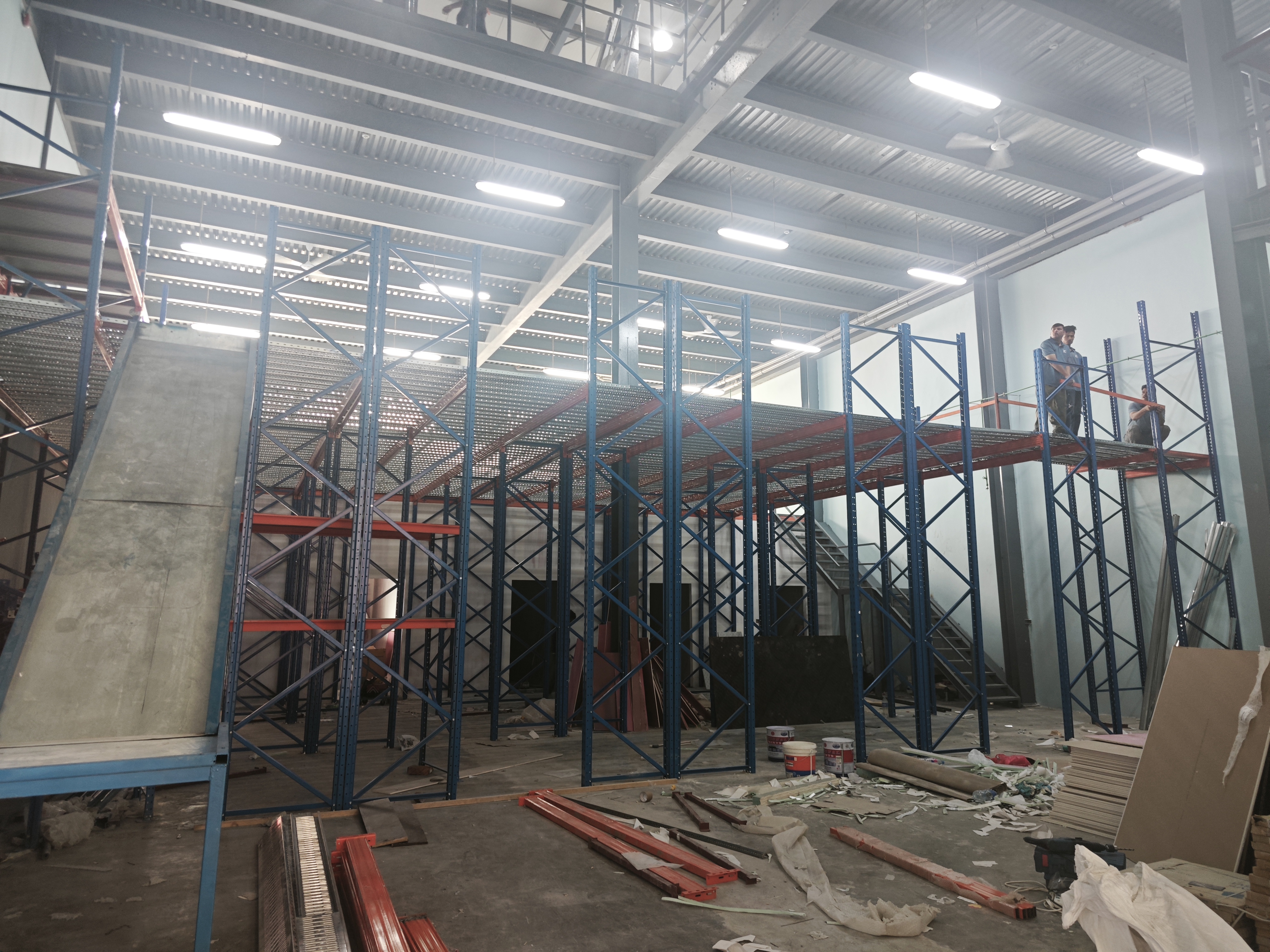 heavy-duty-mezzanine-floor-building-materials-02