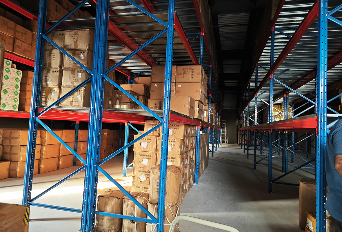4m-high-3-level-storage-rack-heavy-duty-shelving-uae-02