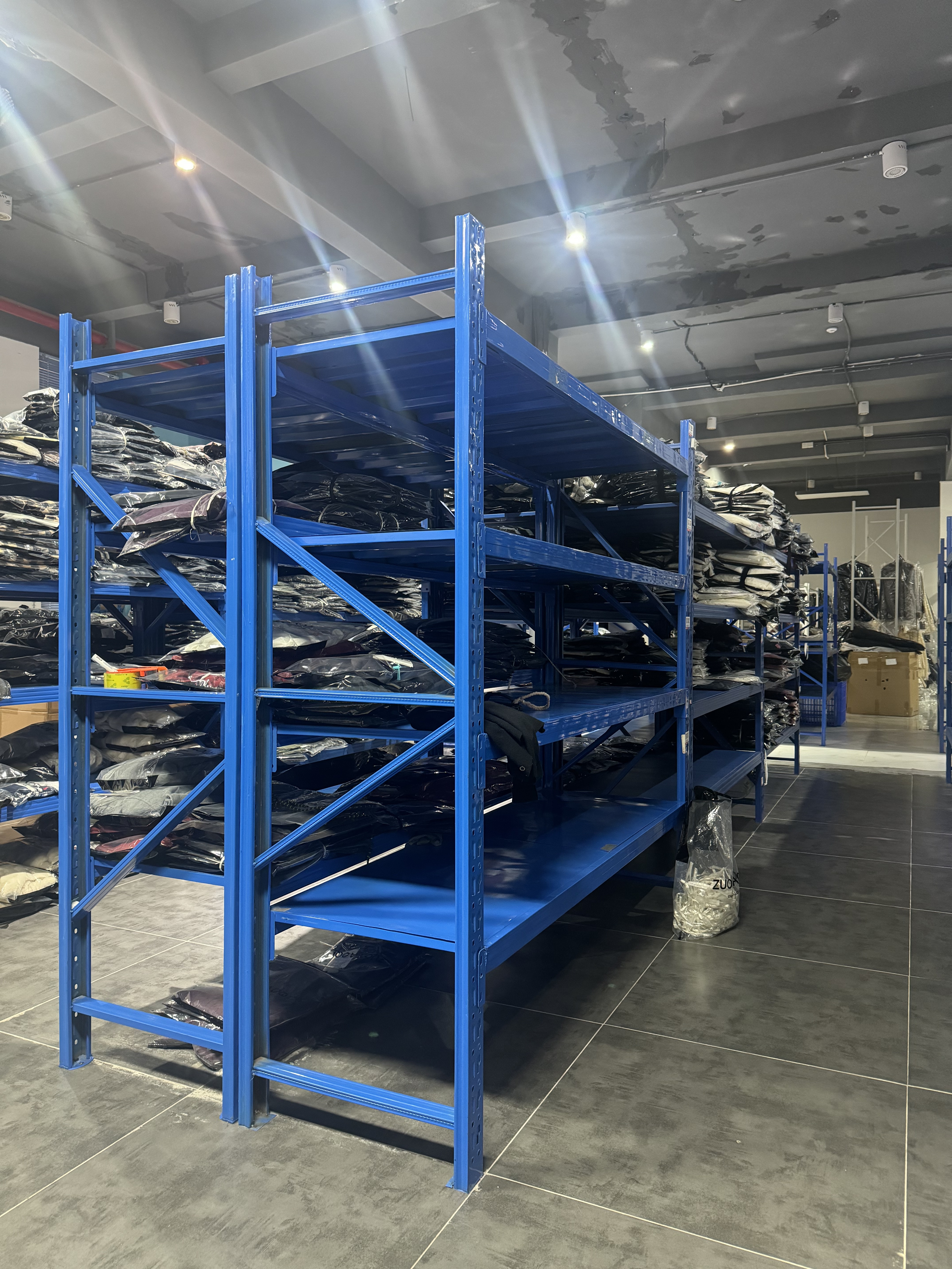 1.gxm-factory-direct-local-stock-medium-duty-racks-dubai