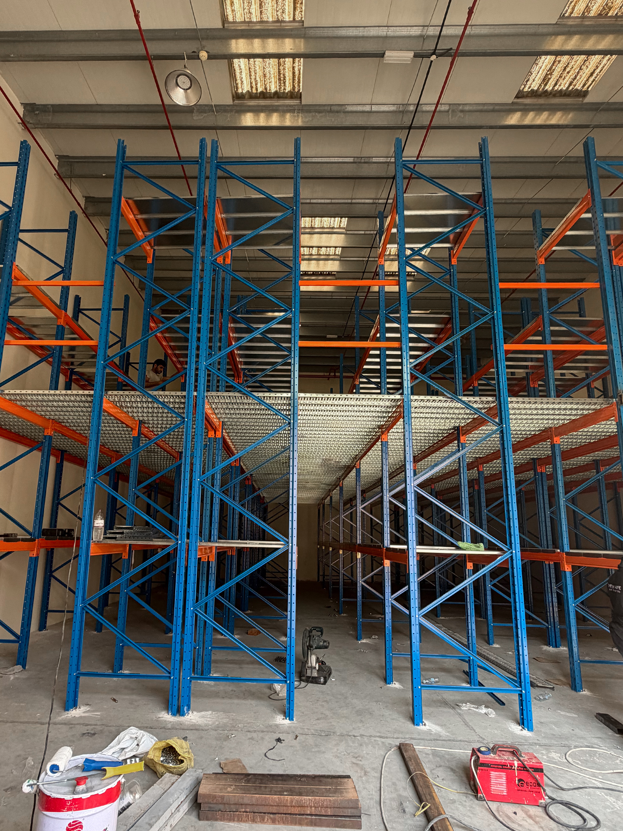 13.gxm-steel-mezzanine-floor-pallet-racking-system
