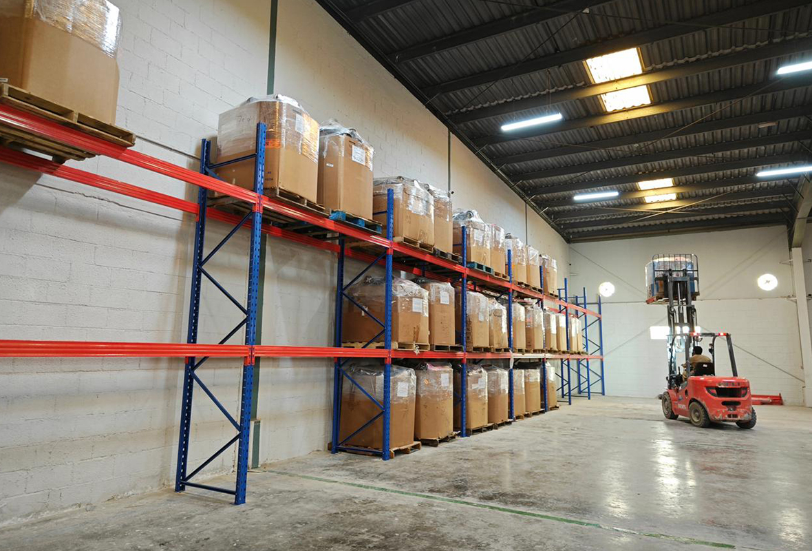 heavy-duty-pallet-racking-sharjah-auto-parts-warehouse-03