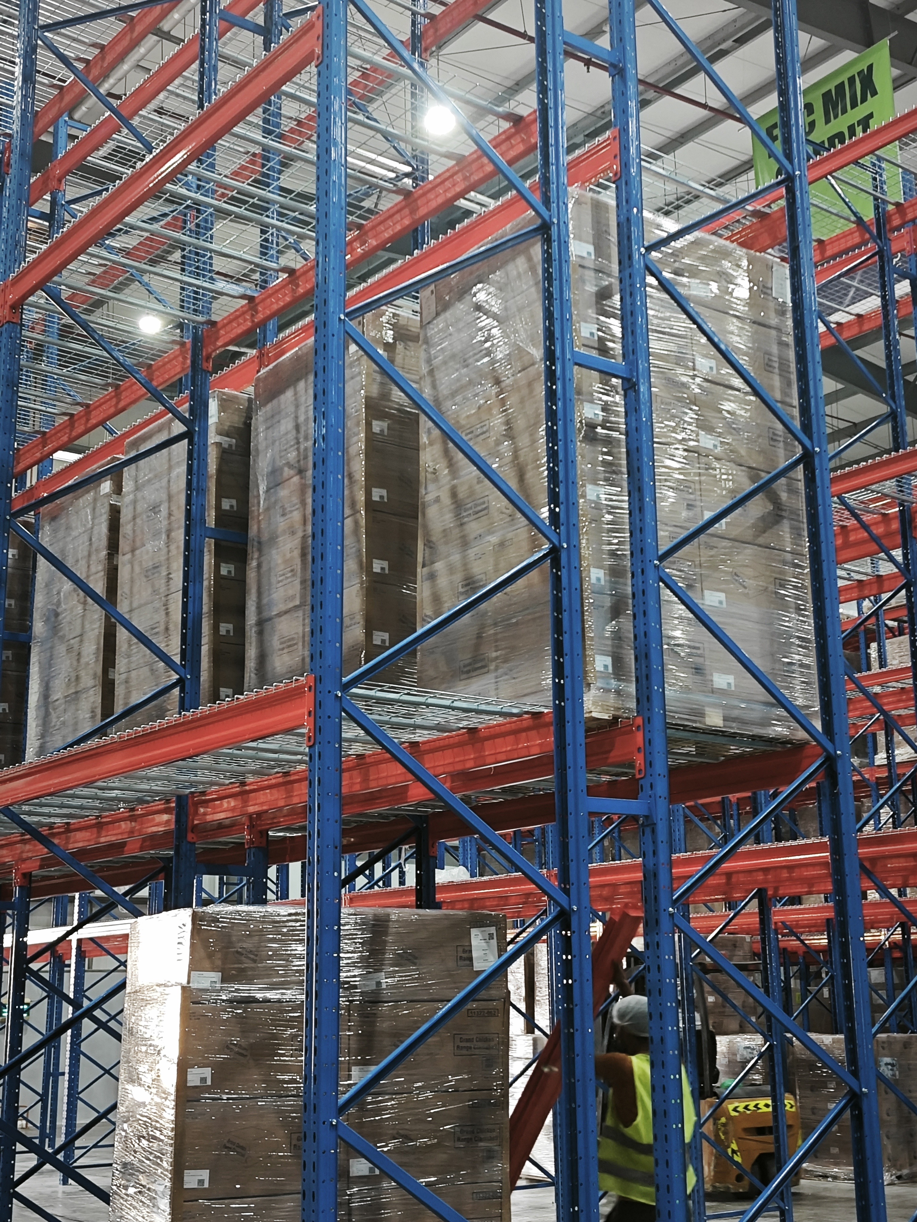 heavy-duty-pallet-racking-warehouse-optimization-middle-east-07